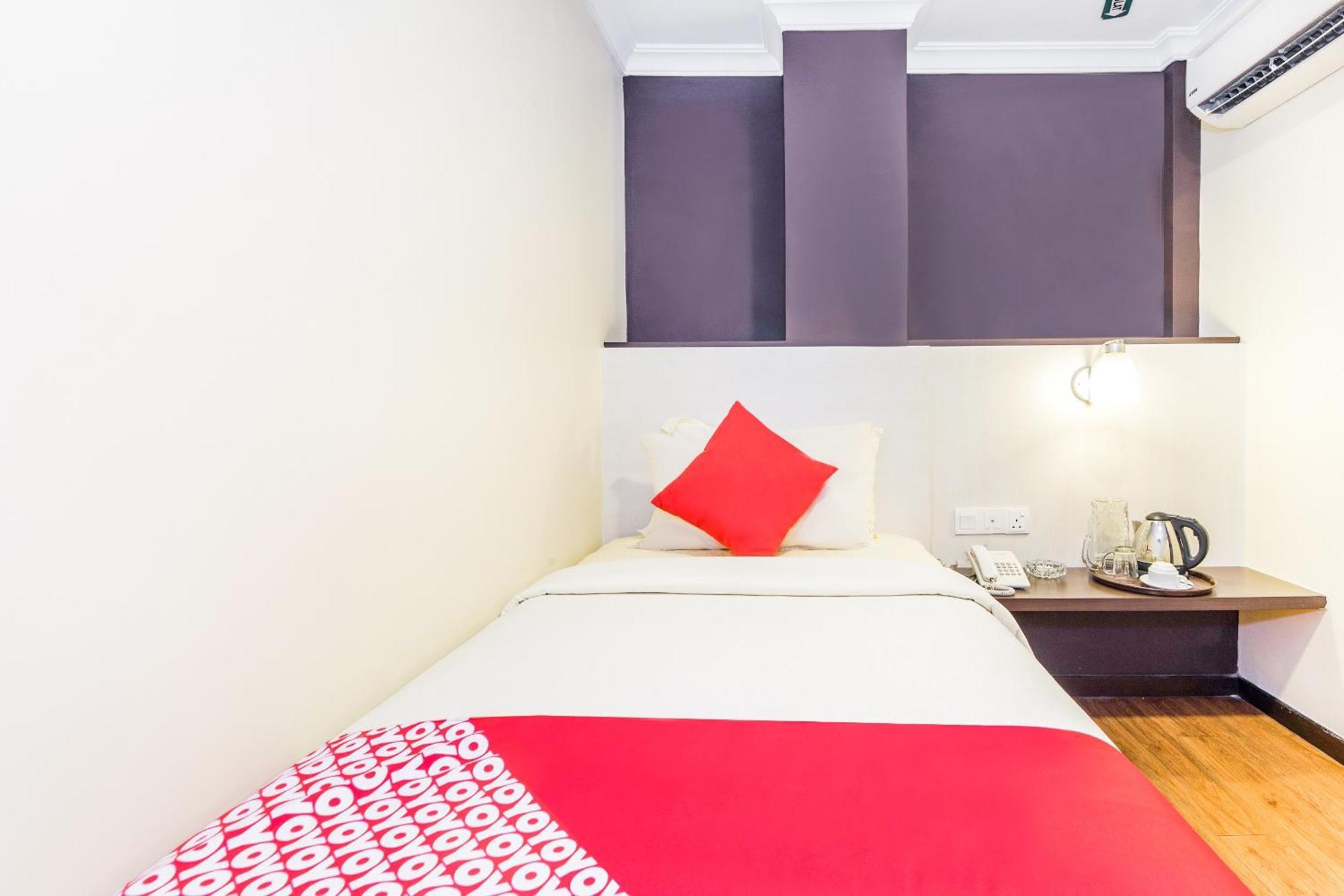 Oyo 431 De Grand Orchard Hotel