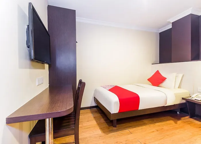 Oyo 431 Hotel De Grand Orchard