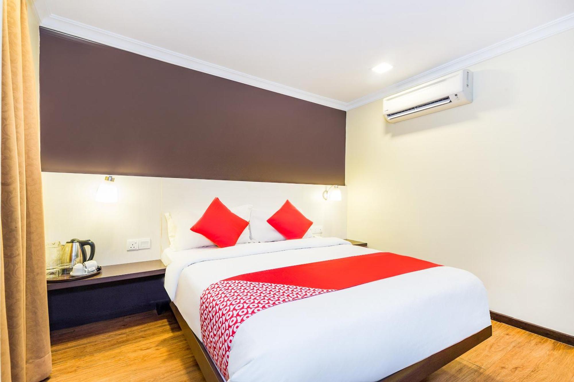 Oyo 431 De Grand Orchard Hotel