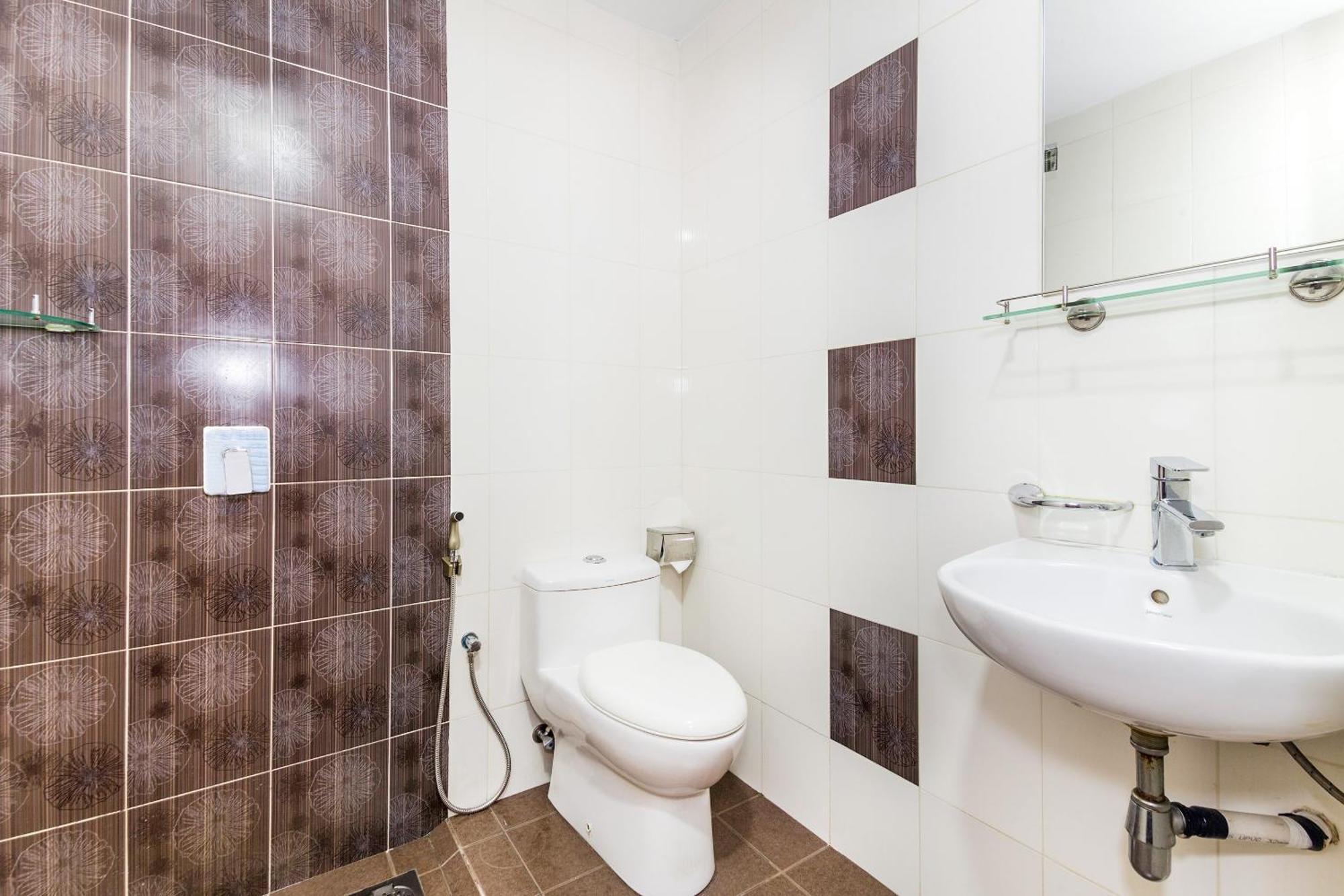 Hotel Oyo 431 De Grand Orchard 2*